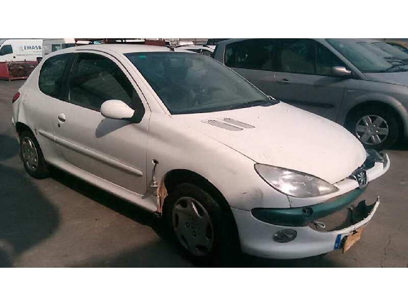 PEUGEOT 206 BERLINA