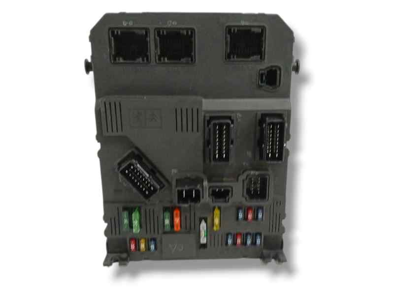 Recambio de caja reles / fusibles para citroën c3 1.4 hdi referencia OEM IAM 9652474380  