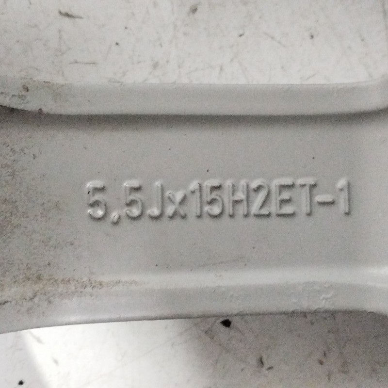 LLANTA 4 0JX15H2 ET27 3H 3X135