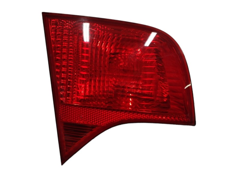 Recambio de piloto trasero izquierdo interior para audi a4 berlina (8e) 2.0 16v tfsi referencia OEM IAM 8E5945093A Recambio de piloto trasero izquierdo interior para audi a4 berlina (8e) 2.0 16v tfsi referencia OEM IAM 8E5945093A