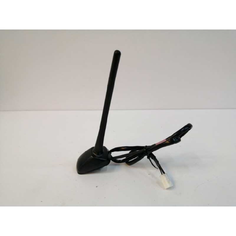 Recambio de base de antena para toyota auris touring sports (e18) 1.8 16v cat (híbrido) referencia OEM IAM   