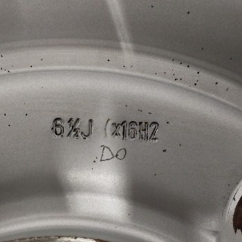 Recambio de llanta para santana ps10/anibal 2.8 d 4x4 referencia OEM IAM  6,5JX16H2 ET46 5H 5X