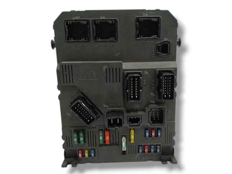 Recambio de caja reles / fusibles para peugeot 206 berlina 1.4 hdi referencia OEM IAM 9650584680 S118085220B 