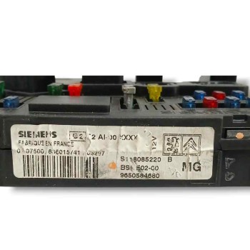 Recambio de caja reles / fusibles para peugeot 206 berlina 1.4 hdi referencia OEM IAM 9650584680 S118085220B 