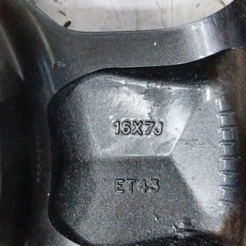 Recambio de llanta para ssangyong kyron 2.0 xdi 4x4 referencia OEM IAM 4173009340 16X7J ET43 5H 5X130