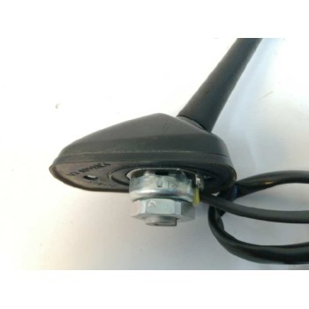 Recambio de base de antena para toyota auris touring sports (e18) 1.8 16v cat (híbrido) referencia OEM IAM   