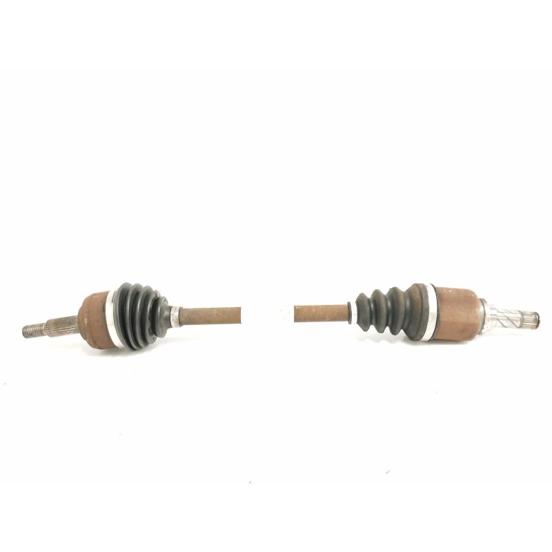 Recambio de transmision delantera izquierda para renault megane iii berlina 5 p 1.6 16v referencia OEM IAM 8200788672  