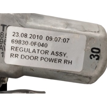 Recambio de elevalunas trasero derecho para toyota verso 1.6 16v cat referencia OEM IAM 698300F040  