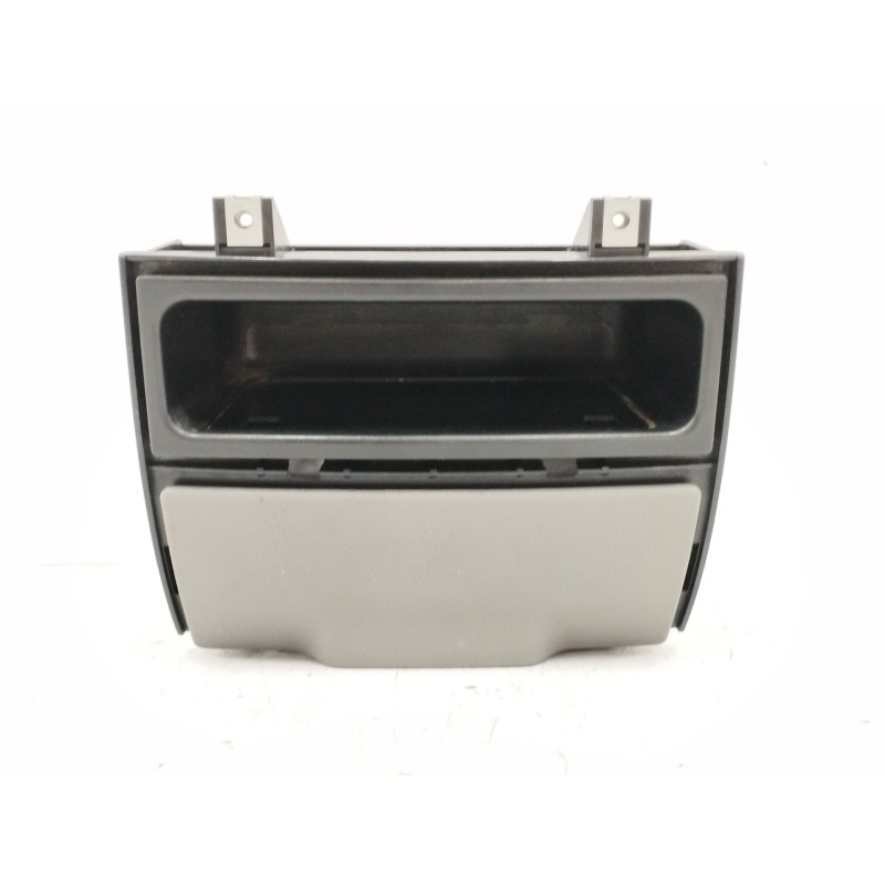 Recambio de cenicero para mercedes-benz sprinterii caja abierta (desde 01.06) 2.1 cdi cat referencia OEM IAM A9066890047  