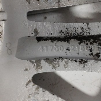 Recambio de llanta para ssangyong rodius ii 2.2 xdi referencia OEM IAM  16JX6,5J ET38 5H 5X130