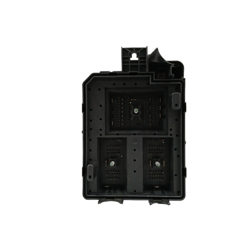 CAJA RELES / FUSIBLES