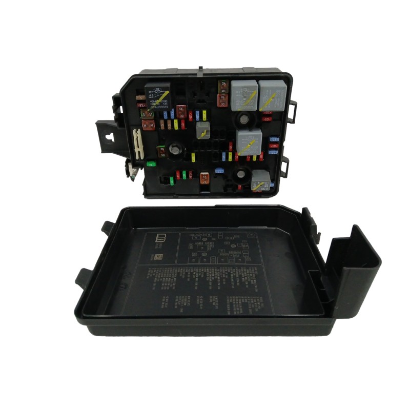 CAJA RELES / FUSIBLES