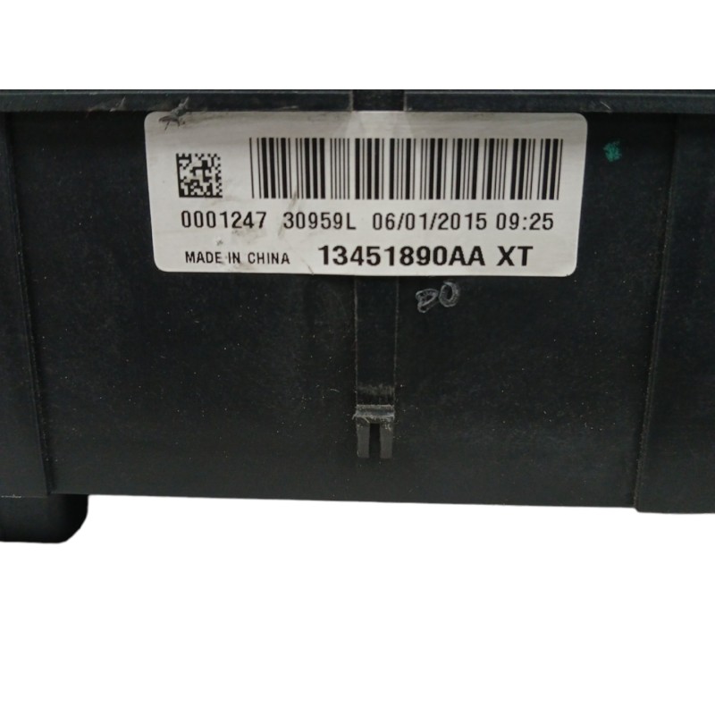 CAJA RELES / FUSIBLES