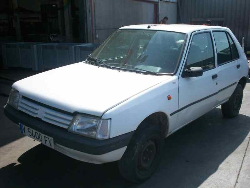 peugeot 205 berlina del año 1997