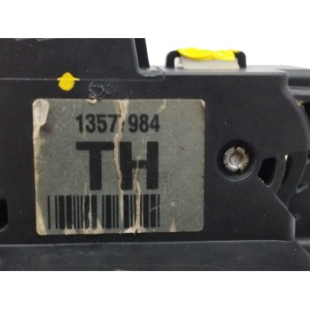 Recambio de cerradura puerta delantera derecha para opel insignia berlina 2.0 16v cdti referencia OEM IAM 13577984  
