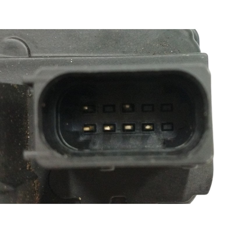 CERRADURA PUERTA TRASERA DERECHA
