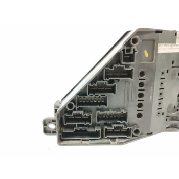 Recambio de caja reles / fusibles para land rover freelander (ln) 2.0 td4 cat referencia OEM IAM YQE000271  