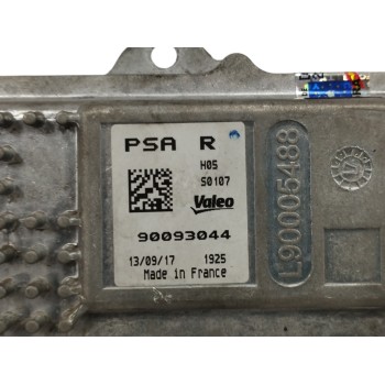 Recambio de centralita faros xenon para peugeot 5008 1.2 12v e-thp referencia OEM IAM 90093044 LED 