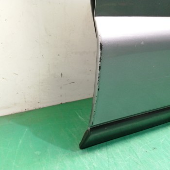 Recambio de puerta delantera derecha para kia sportage 2.0 crdi referencia OEM IAM  OBSERVAR FOTOS 