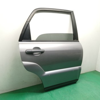 Recambio de puerta trasera derecha para kia sportage 2.0 crdi referencia OEM IAM  OBSERVAR FOTOS 