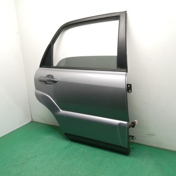 Recambio de puerta trasera derecha para kia sportage 2.0 crdi referencia OEM IAM  OBSERVAR FOTOS 