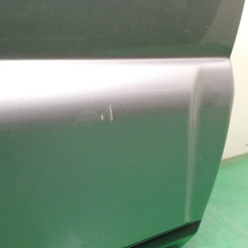 Recambio de puerta trasera derecha para kia sportage 2.0 crdi referencia OEM IAM  OBSERVAR FOTOS 