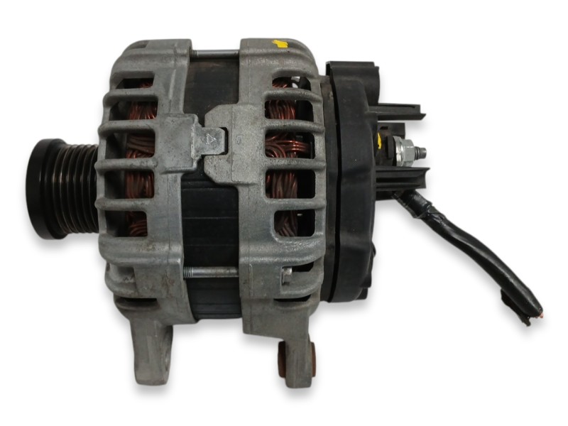 Recambio de alternador para nissan x-trail (t32) 1.3 16v cat referencia OEM IAM 231001993R 150A 