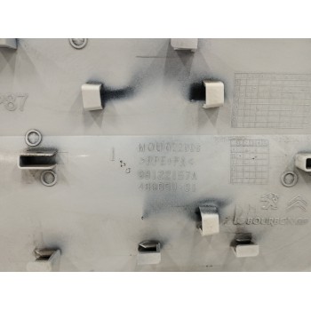 Recambio de tapa exterior combustible para peugeot 5008 1.2 12v e-thp referencia OEM IAM 98122157A  