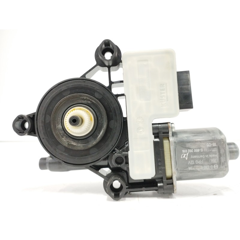 MOTOR ELEVALUNAS TRASERO DERECHO 0130822724