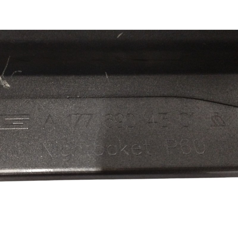 FALDON LATERAL LADO IZQUIERDO