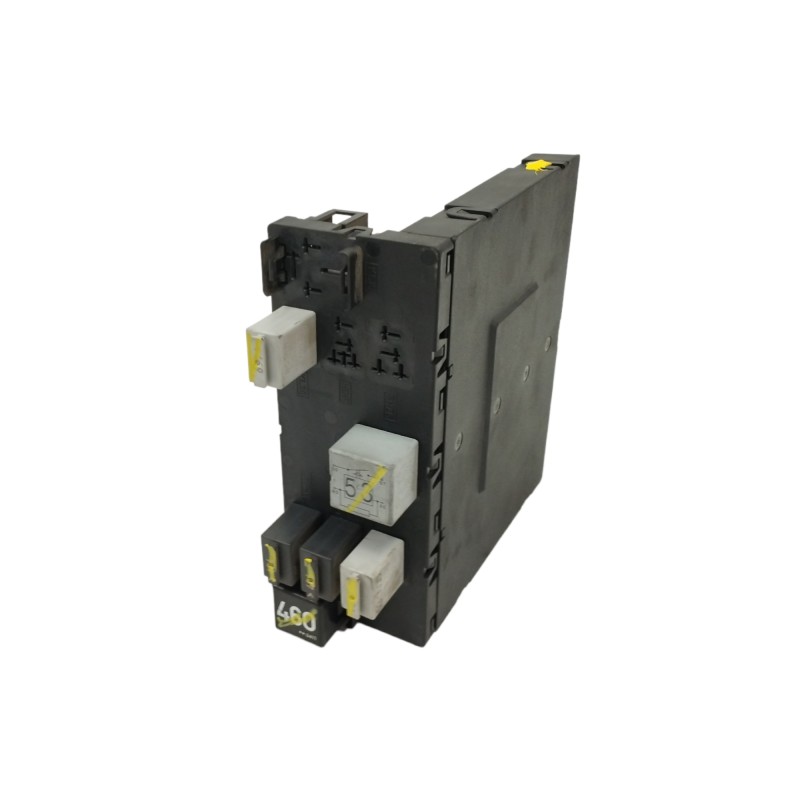 CAJA RELES / FUSIBLES F005V00497