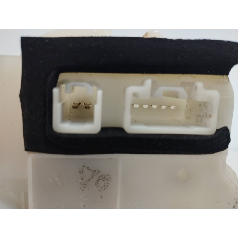 CERRADURA PUERTA DELANTERA IZQUIERDA