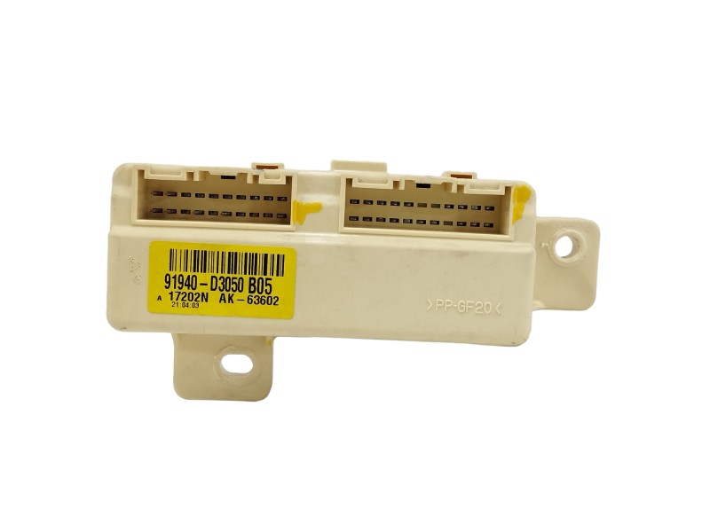 Recambio de caja reles / fusibles para hyundai tucson 1.6 cat referencia OEM IAM 91940D3050 Recambio de caja reles / fusibles para hyundai tucson 1.6 cat referencia OEM IAM 91940D3050