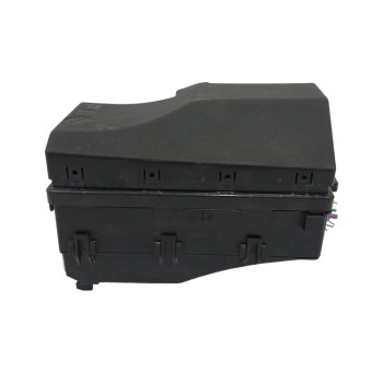 Recambio de caja reles / fusibles para volvo v40 1.6 diesel cat referencia OEM IAM AV6T14A067AC  