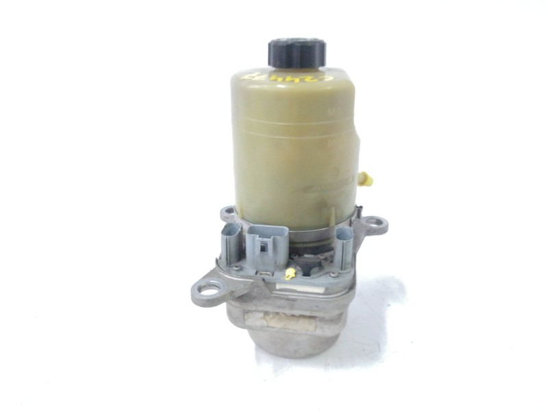 Recambio de bomba direccion para ford focus berlina (cap) 1.6 tdci cat referencia OEM IAM   