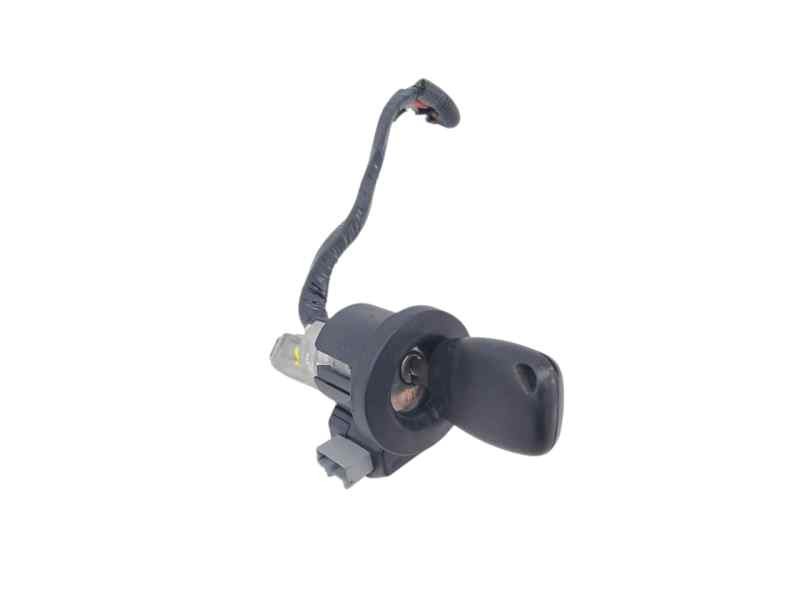Recambio de antirrobo para opel movano (2004 =>) furgón medio techo elevado l2h2 3.5 t referencia OEM IAM LLAVE DAÑADA Recambio de antirrobo para opel movano (2004 =>) furgón medio techo elevado l2h2 3.5 t referencia OEM IAM LLAVE DAÑADA