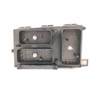 Recambio de caja reles / fusibles para opel astra gtc 16v referencia OEM IAM 13206754 5DK00866838 
