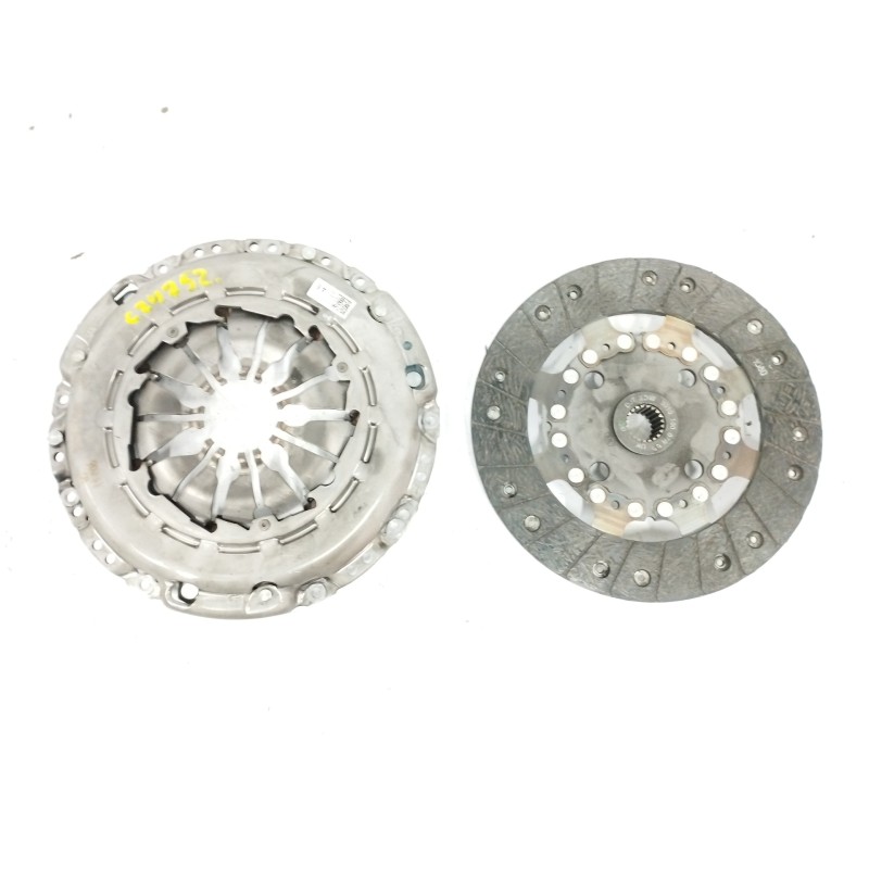 Recambio de kit embrague para renault megane iv berlina 5p 1.3 tce referencia OEM IAM 302053062R 301010007R 