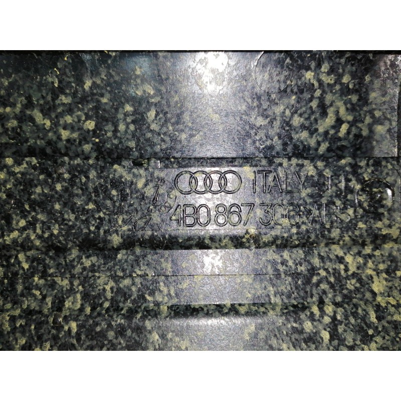 GUARNECIDO PUERTA TRASERA DERECHA NEGRO