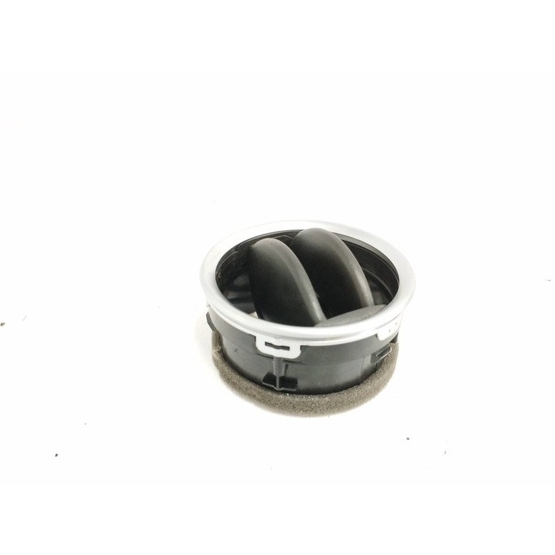 REJILLA AIREADORA LADO IZQUIERDO