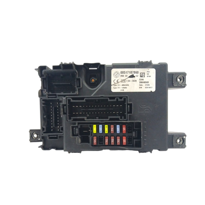 Recambio de caja reles / fusibles para fiat grande punto (199_) 1.3 d multijet referencia OEM IAM 51775622  