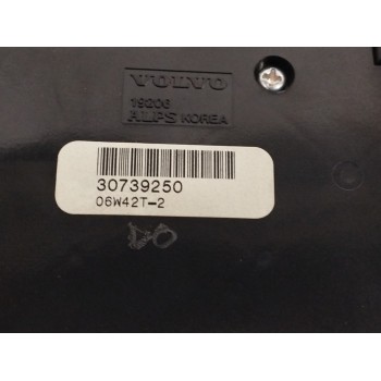 Recambio de mando climatizador para volvo v50 familiar 2.0 diesel cat referencia OEM IAM 30739250  