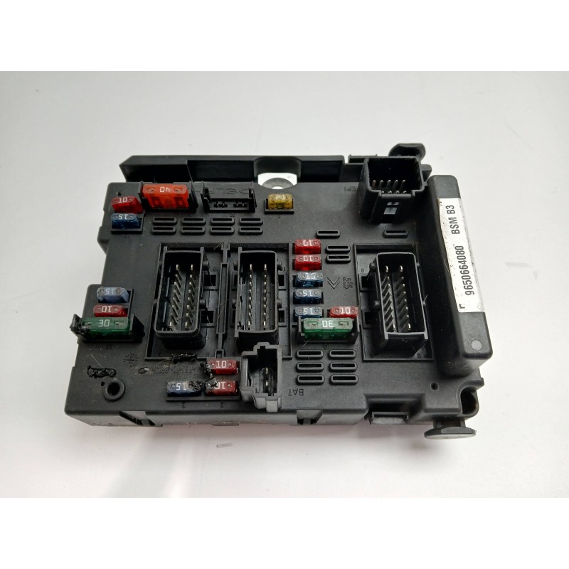 Recambio de caja reles / fusibles para citroën xsara berlina 1.6i 16v vivace referencia OEM IAM 9650664080  