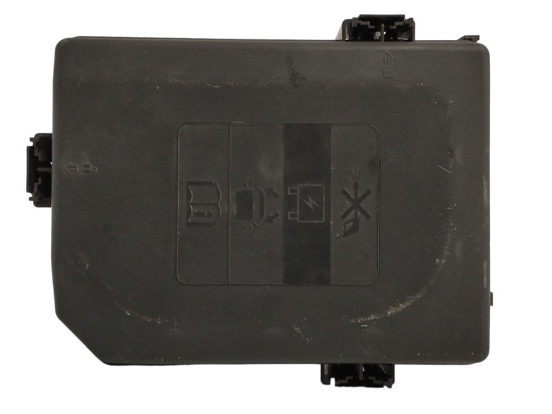 Recambio de caja reles / fusibles para opel astra k lim. 5türig 1.6 cdti dpf referencia OEM IAM 39019187  