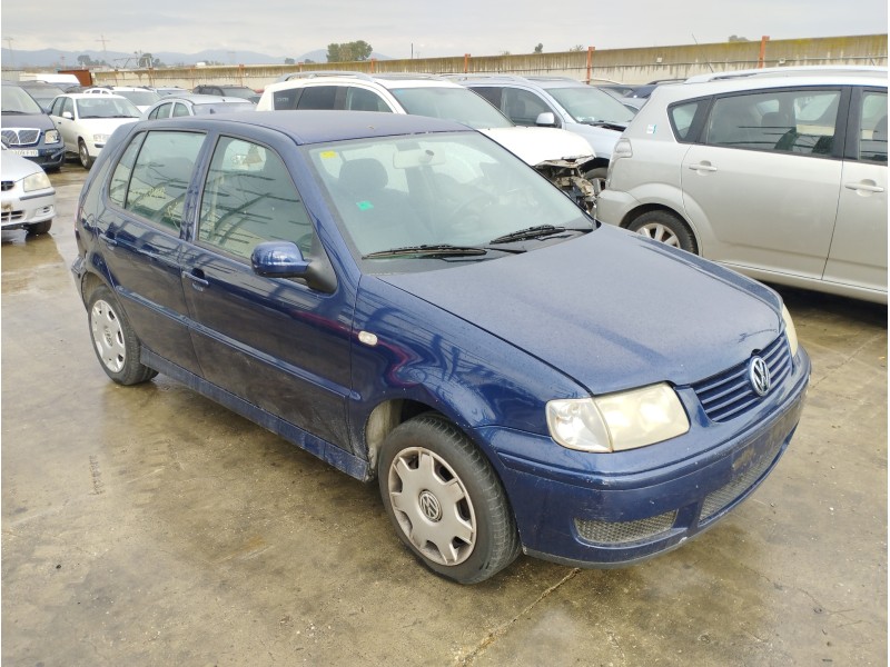 VOLKSWAGEN POLO BERLINA (6N2)