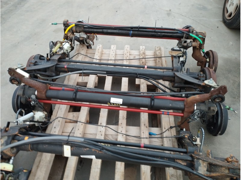 Recambio de puente trasero para peugeot 206 berlina 1.4 hdi referencia OEM IAM   