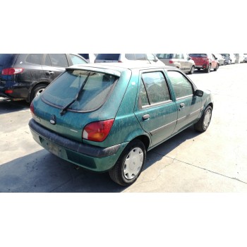ford fiesta berlina (dx) del año 2001