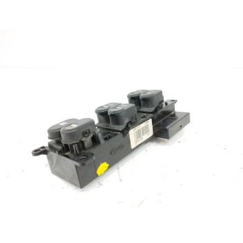 Recambio de mando elevalunas delantero izquierdo para hyundai i30 1.6 crdi cat referencia OEM IAM 935702L000  