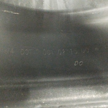 Recambio de llanta para jeep cherokee (xj) 2.5 turbodiesel referencia OEM IAM 5FV63S4A 15X7J 5H 5X115