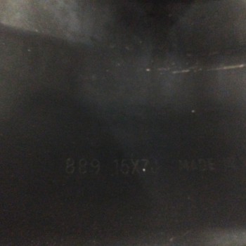 Recambio de llanta para jeep cherokee (xj) 2.5 turbodiesel referencia OEM IAM 5FV63S4A 15X7J 5H 5X115